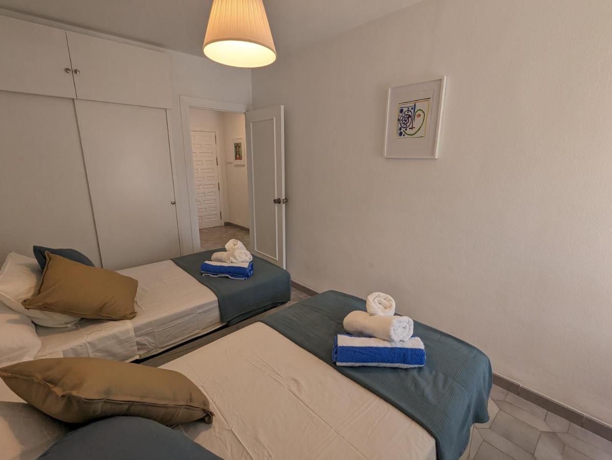 Apartamento Entero, Enormes Piscinas, Terraza Y Playa Benalmádena Extérieur photo