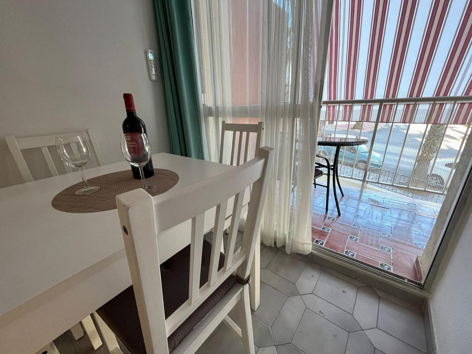Apartamento Entero, Enormes Piscinas, Terraza Y Playa Benalmádena Extérieur photo
